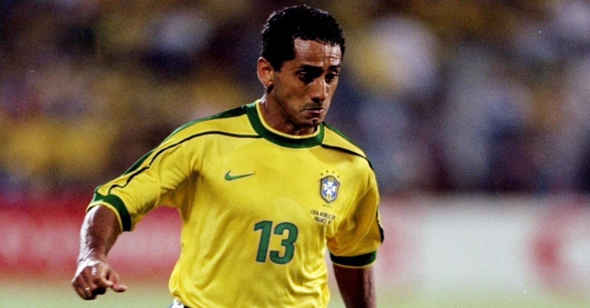 Elhunyt Zé Carlos, a brazil labdarúgás legendája